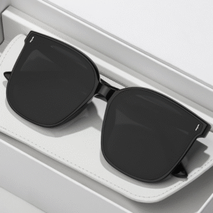 Square frame sunglasses